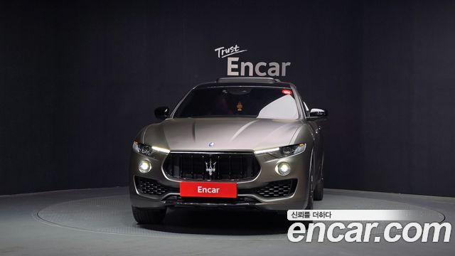 Maserati Levante из Кореи Encar