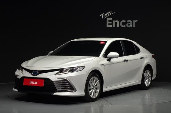Toyota Camry 2.5 LE Hybrid — пробег 48 816 км — фото 1 из 5