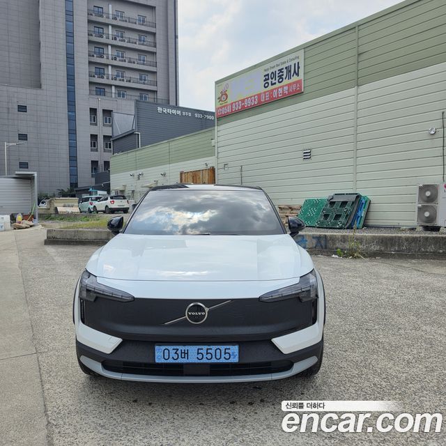 Volvo EX30 из Кореи Encar