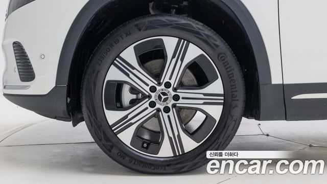Mercedes-Benz EQA из Кореи Encar
