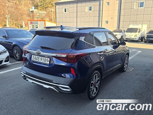 Kia Seltos из Кореи Encar