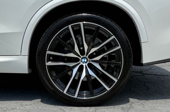 BMW X5 xDrive 40i M sports Onlie Exclusive Edition — пробег 88 100 км — фото 5 из 5