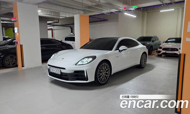 Porsche Panamera 2.9 AWD E-Hybrid — пробег 14 200 км — фото 1 из 5