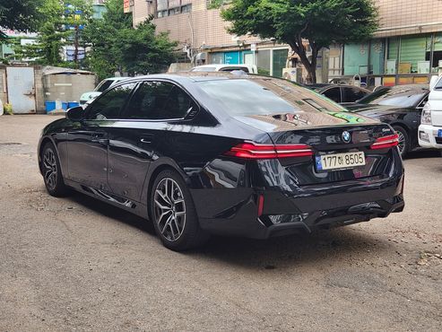 BMW 5-Series 520i M Sport — пробег 51 000 км — фото 4 из 5