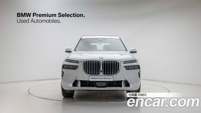 BMW X7 xDrive 40d Design Pure Excellence 6-Seater — пробег 6 200 км — фото 2 из 5