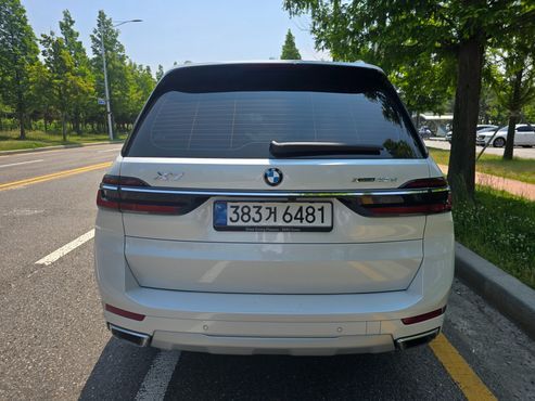BMW X7 xDrive 40d Design Pure Excellence 6-Seater — пробег 48 012 км — фото 4 из 5
