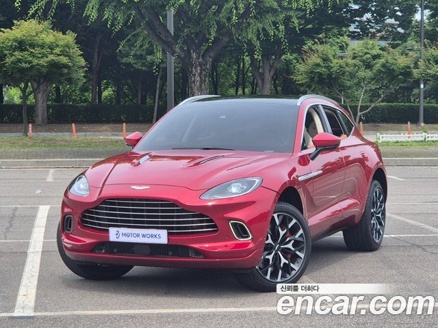 Astonmartin DBX 4.0 V8 — пробег 18 000 км — фото 3 из 5