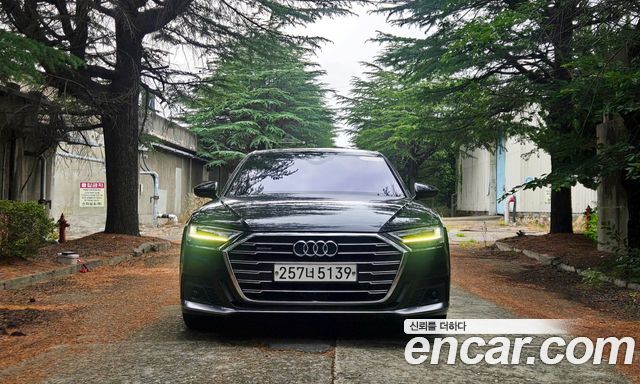 Audi A8 55 TFSI Quattro LWB — пробег 125 986 км — фото 2 из 5