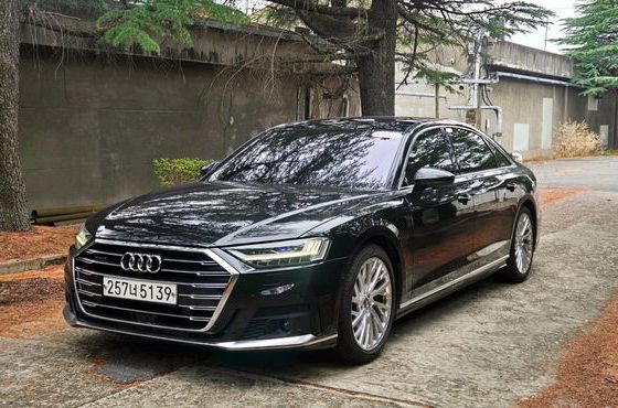 Audi A8 55 TFSI Quattro LWB — пробег 125 986 км — фото 3 из 5