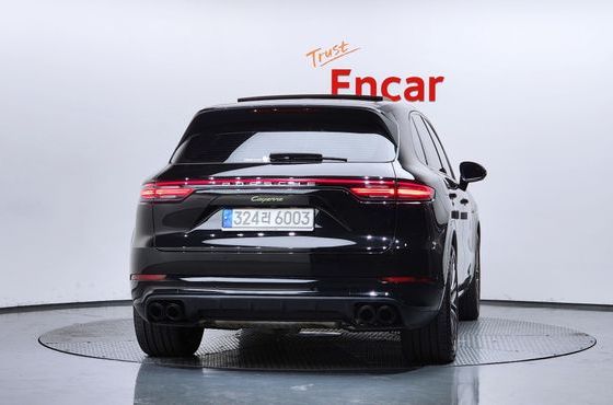 Porsche Cayenne 3.0 E-HYBRID PLATINUM EDITION — пробег 28 872 км — фото 4 из 5