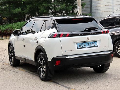 Peugeot 2008 EV GT — пробег 23 183 км — фото 3 из 5