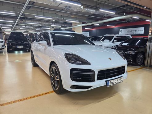 Porsche Cayenne 4.0 Turbo — пробег 62 300 км — фото 1 из 5