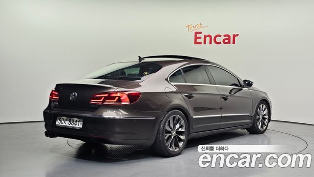 Volkswagen CC 2.0 TDI BlueMotion — пробег 252 886 км — фото 2 из 5