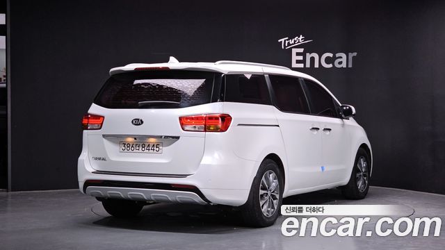 Kia Carnival из Кореи Encar