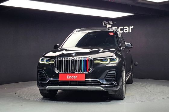 BMW X7 xDrive 30d Design Pure Excellent 6-Seater — пробег 67 056 км — фото 3 из 5