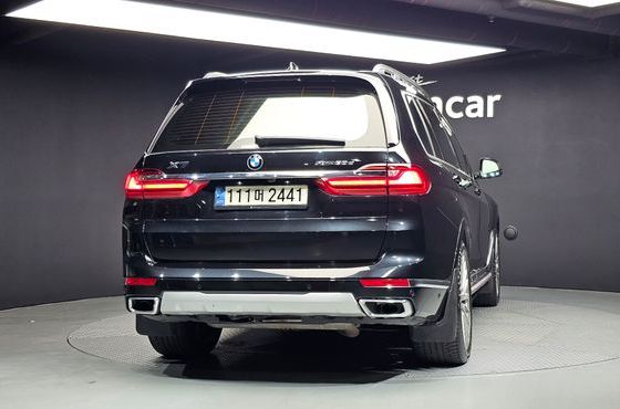 BMW X7 xDrive 30d Design Pure Excellent 6-Seater — пробег 67 056 км — фото 4 из 5