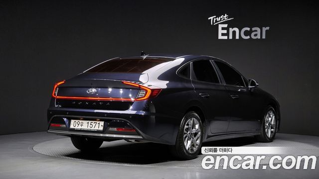 Hyundai Sonata 2.0 Premium — пробег 31 809 км — фото 2 из 5
