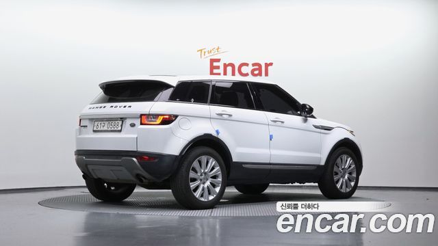 Land Rover Range Rover Evoque 2.0 TD4 HSE — пробег 122 581 км — фото 2 из 5