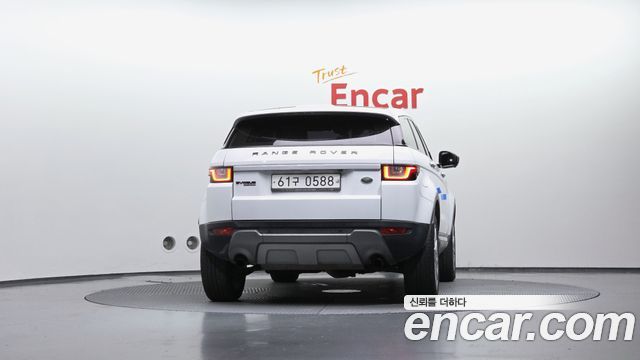 Land Rover Range Rover Evoque 2.0 TD4 HSE — пробег 122 581 км — фото 4 из 5
