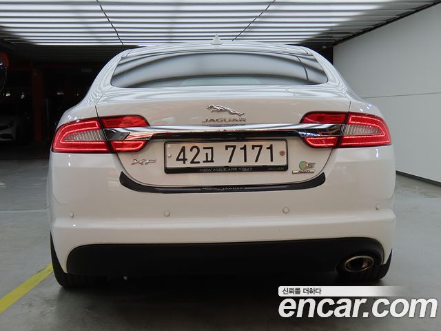 Jaguar XF 2.2D Premium X250 — пробег 112 292 км — фото 4 из 5