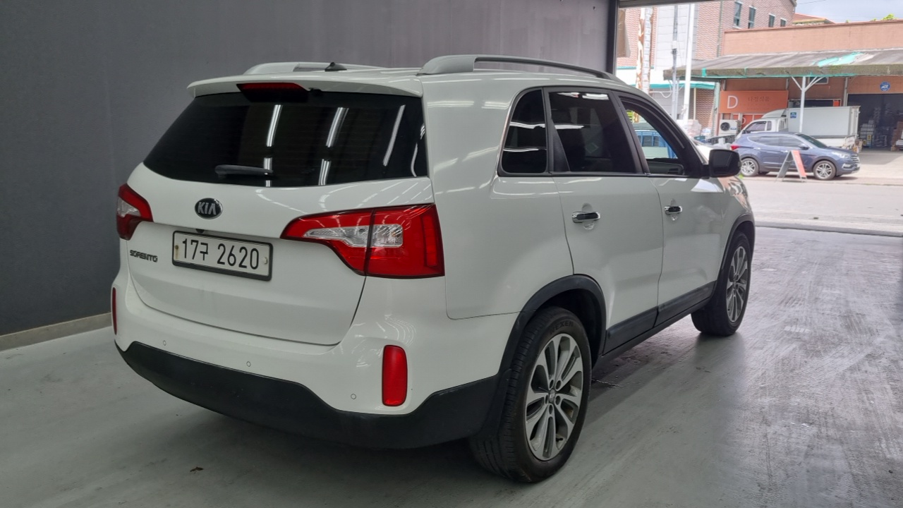 Kia Sorento Diesel 2.0 2WD Trendy — пробег 279 000 км — фото 2 из 5