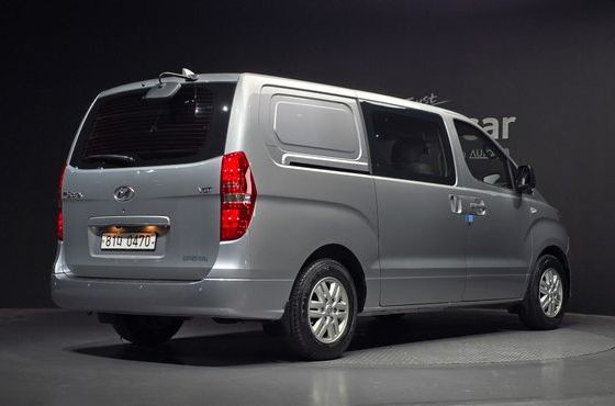 Hyundai Starex Van 5-Seater Smart — пробег 61 789 км — фото 2 из 5
