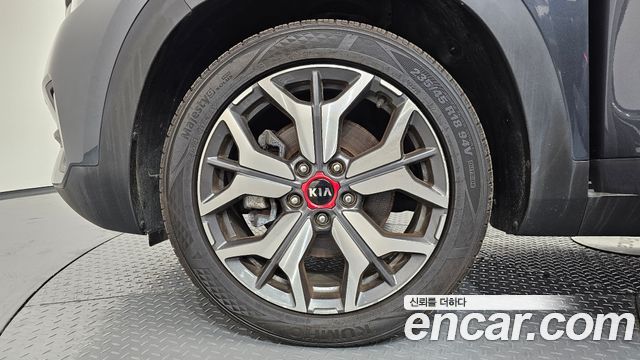Kia Seltos из Кореи Encar