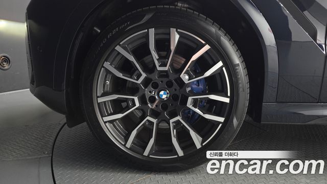 BMW X6 xDrive40i M Sport — пробег 41 км — фото 5 из 5