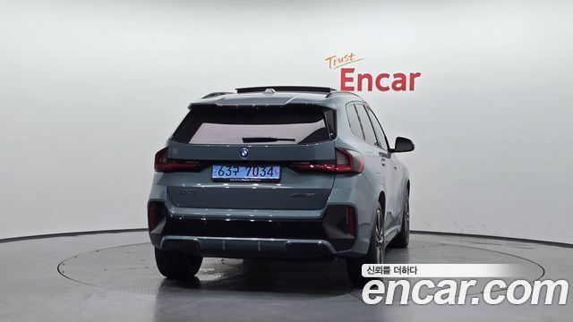 BMW iX1 из Кореи Encar