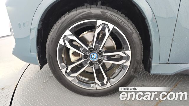 BMW iX1 из Кореи Encar