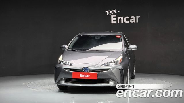 Toyota Prius 1.8 — пробег 44 375 км — фото 3 из 5