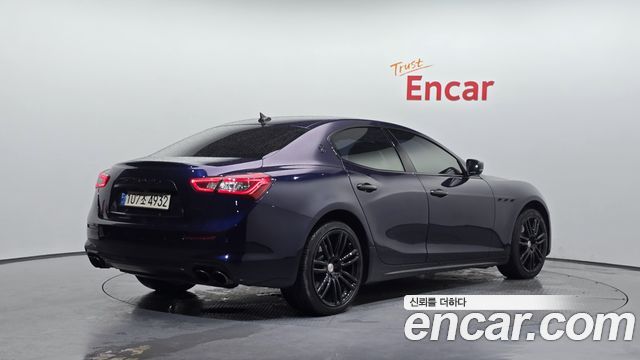 Maserati Ghibli из Кореи Encar