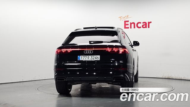 Audi Q8 55 TFSI Quattro Premium — пробег 356 км — фото 4 из 5