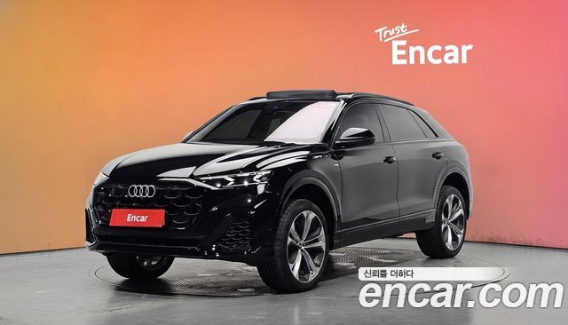 Audi Q8 55 TFSI Quattro Premium — пробег 356 км — фото 1 из 5