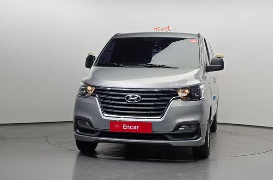 Hyundai Starex Van 3-Seater Smart — пробег 80 672 км — фото 3 из 5