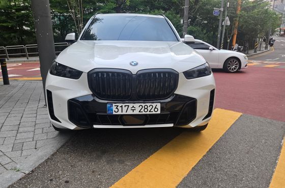 BMW X5 xDrive 40d M Sport Online Exclusive Editon — пробег 5 032 км — фото 3 из 5