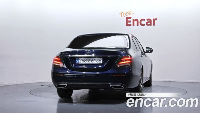 Mercedes-Benz E-Class E250 Avantgarde — пробег 79 277 км — фото 4 из 5