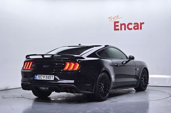 Ford Mustang GT Coupe — пробег 109 316 км — фото 2 из 5