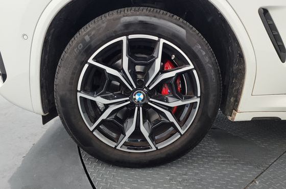 BMW X4 xDrive20i M Sports Pro — пробег 19 643 км — фото 5 из 5
