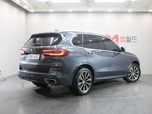BMW X5 xDrive 30d M Sport — пробег 82 000 км — фото 3 из 5