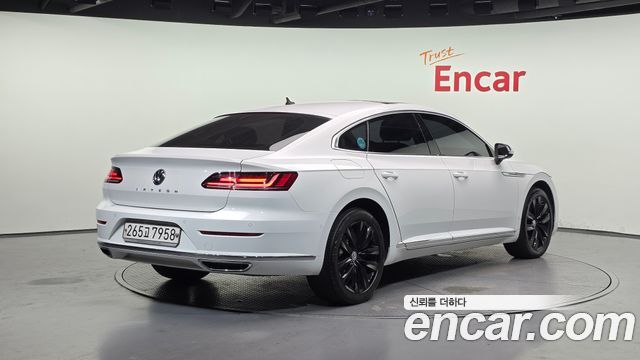 Volkswagen Arteon 2.0 TDI Prestige — пробег 111 952 км — фото 2 из 5
