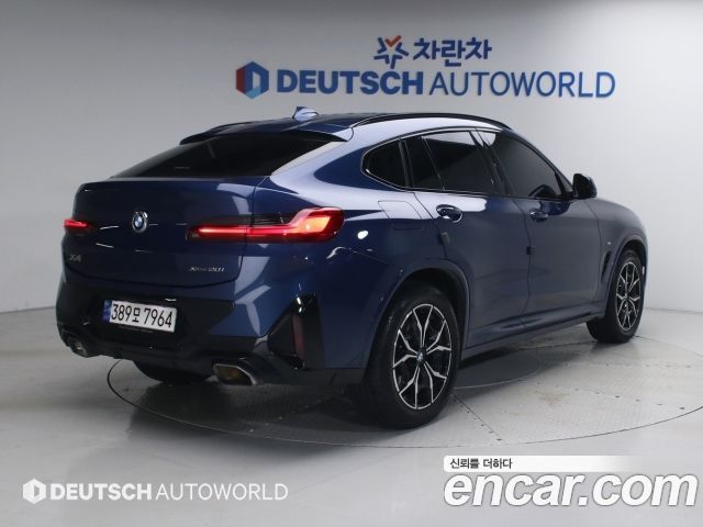 BMW X4 xDrive20i M Sport — пробег 105 764 км — фото 2 из 5