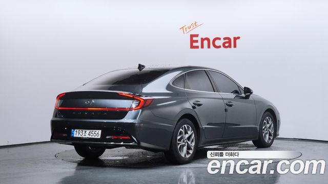 Hyundai Sonata 2.0 Premium Plus — пробег 22 896 км — фото 2 из 5