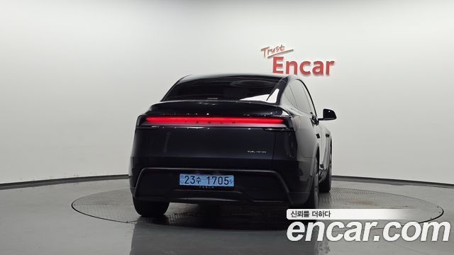 Tesla Model Y Long Range AWD — пробег 27 931 км — фото 4 из 5