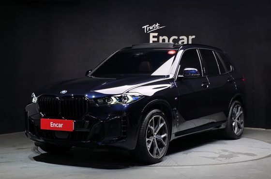 BMW X5 xDrive 40i M Sport — пробег 7 681 км — фото 1 из 5