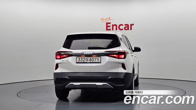 Kia Seltos из Кореи Encar