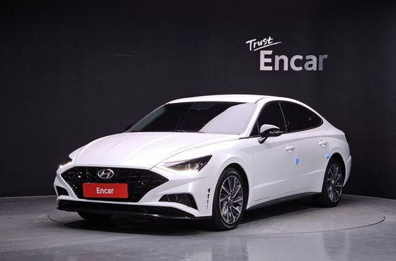 Hyundai Sonata 2.0 Premium Plus — пробег 65 042 км — фото 1 из 5