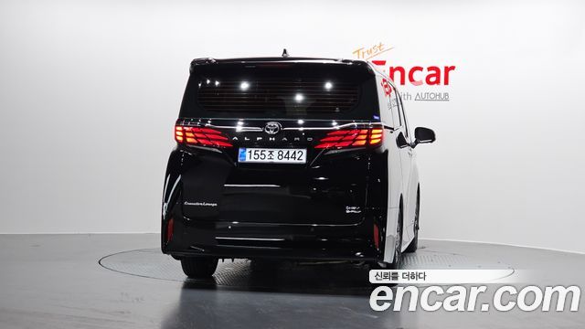Toyota Alphard 2.5 HEV Executive AWD — пробег 5 982 км — фото 4 из 5