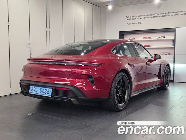 Porsche Taycan Turbo — пробег 350 км — фото 2 из 5