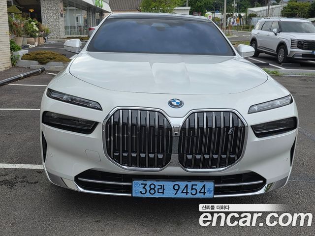 BMW i7 из Кореи Encar
